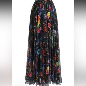 Used Chicwish Floral Maxi Skirt - Black Multicolor fits like a M-L